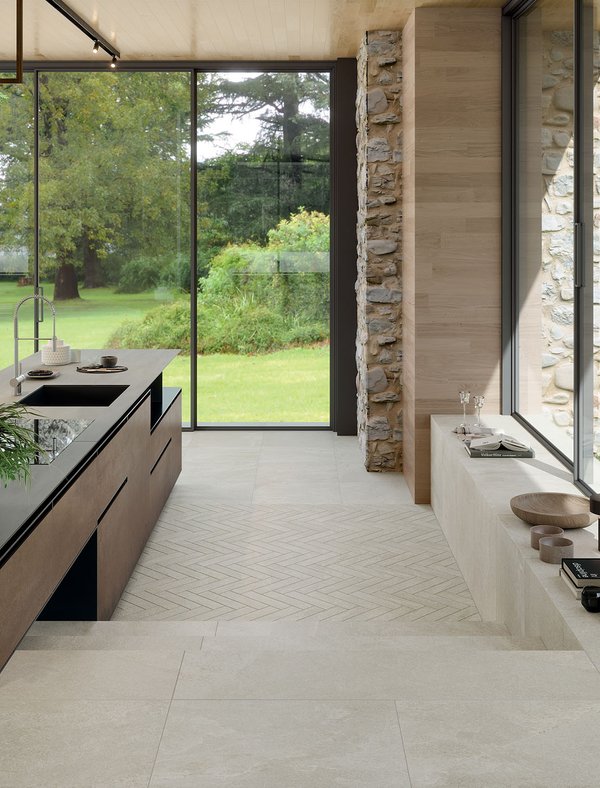 White floor tiles and wall tiles design | Marca Corona
