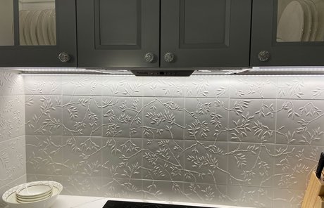 Vorontsovski Apartment: Marca Corona porcelain stoneware tiles